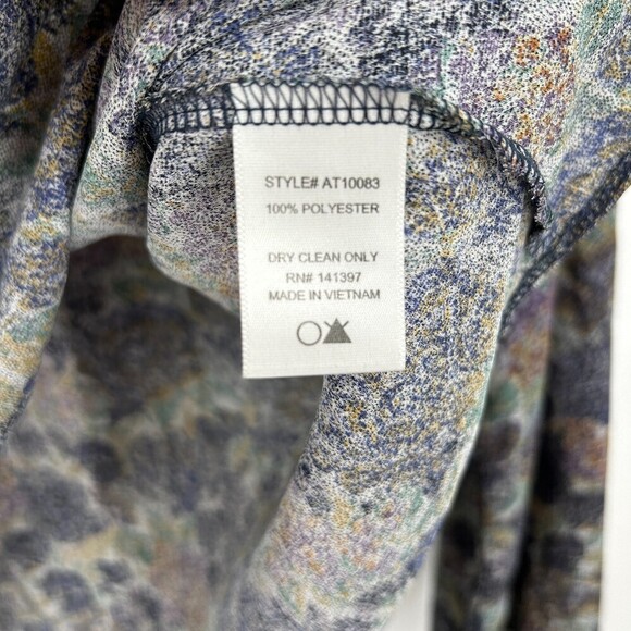 Astr Multicolor Floral Blouse - Picture 7 of 7